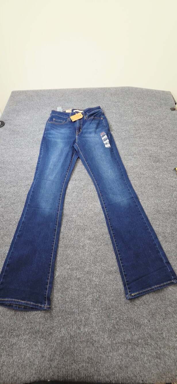 Levi's 725 High Rise Bootcut Jeans